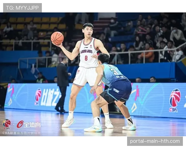 季后赛四分之一决赛,广厦控股主场爆冷不敌广州龙狮,总比分1-2落后 季后赛四分之一决赛,广厦控股主场爆冷不敌广州龙狮,总比分1-2落后